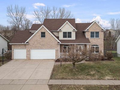 3120 Summertree Ave, Bettendorf, IA, 52722