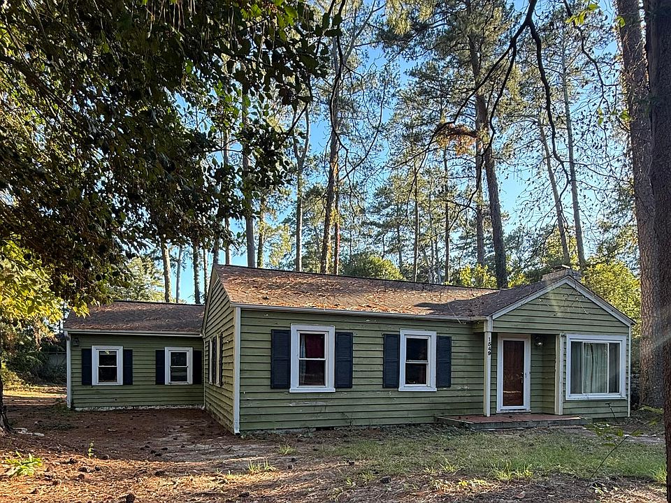 1st image of 1549 Country Club Road
