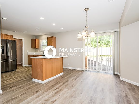 4th image of 20807 115th Avenue Ct E