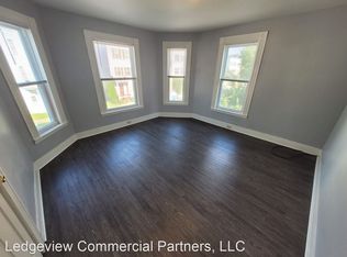 570 Dubuque St #2, Manchester, NH 03102
