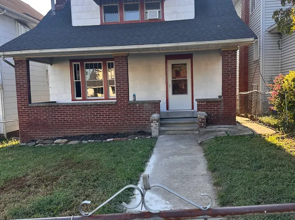 325 27th St, Huntington, WV 25702