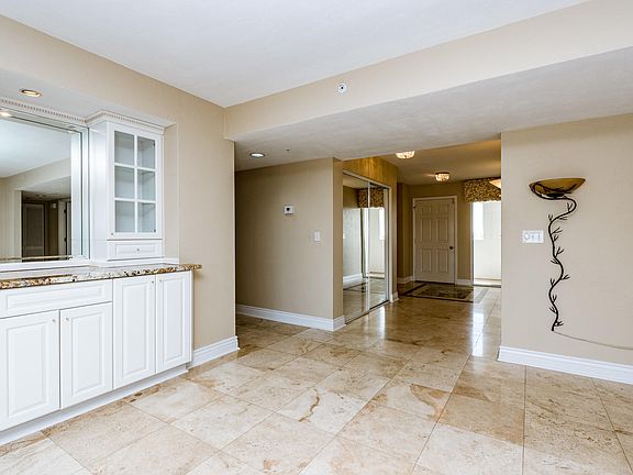 5th image of 1 John Anderson Dr APT 709
