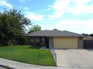 453 E Warren Ave, Bakersfield, CA 93308