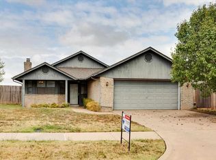 3909 SW Wolf St, Lawton, OK 73505