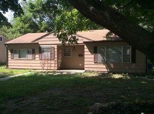 813 Madeline Ln, Lawrence, KS 66049