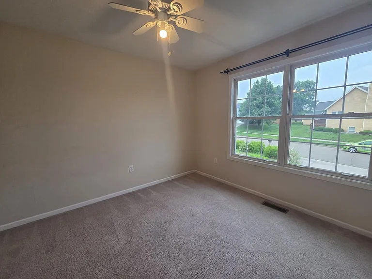 601 Tallgrass Dr — Photo 16