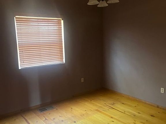 5th image of 1313 County Road 109