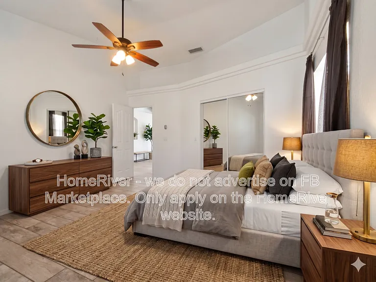1697 Cardinal Dr — Photo 4