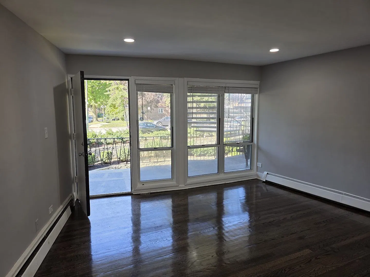Renovated One Bedroom Apartments For $1,550.00 — Photo 4