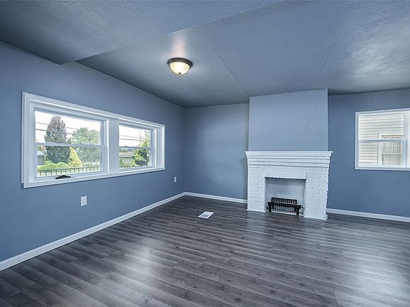 2nd image of 10 E Berkeley St