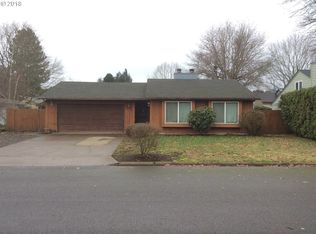 211 SW 9th Ave, Canby, OR 97013