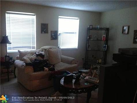 4th image of 3804 SW 12th Ct APT 1