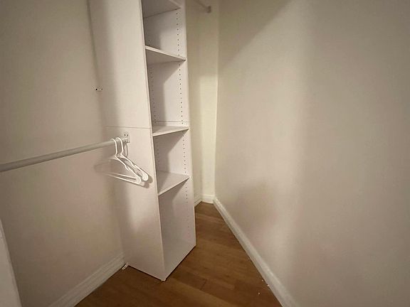 4th image of 111 Bay 50 St #3