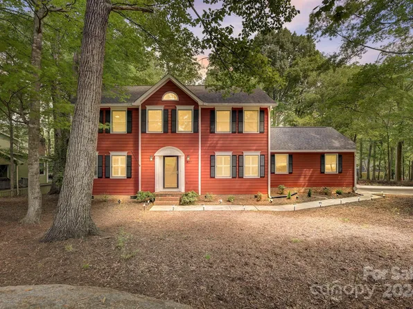 9627 Rainbow Forest Dr, Charlotte, NC 28277