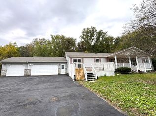 37150 S Macks Rd, Custer Park, IL 60481