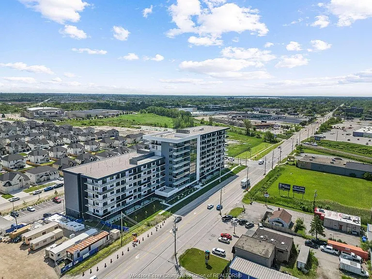 1530 Lauzon Rd #109 — Photo 47