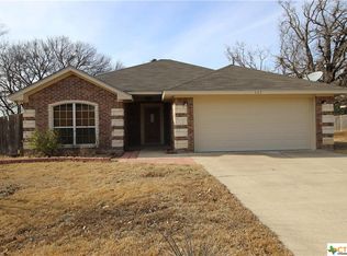 405 Gateway Cir, Gatesville, TX 76528