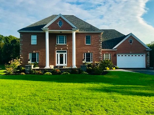 259 Lynch Ave, Somerset, MA 02726