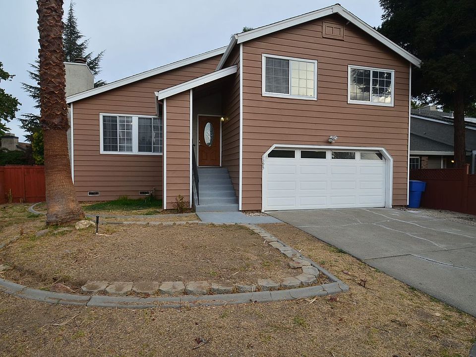 1st image of 1395 Pebblewood Dr
