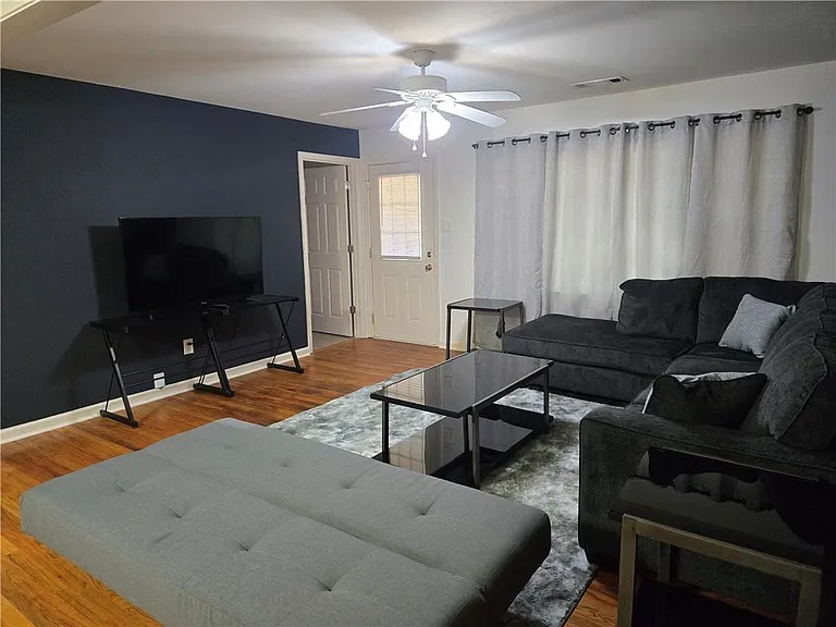 1400 Hidden Circle Dr — Photo 12