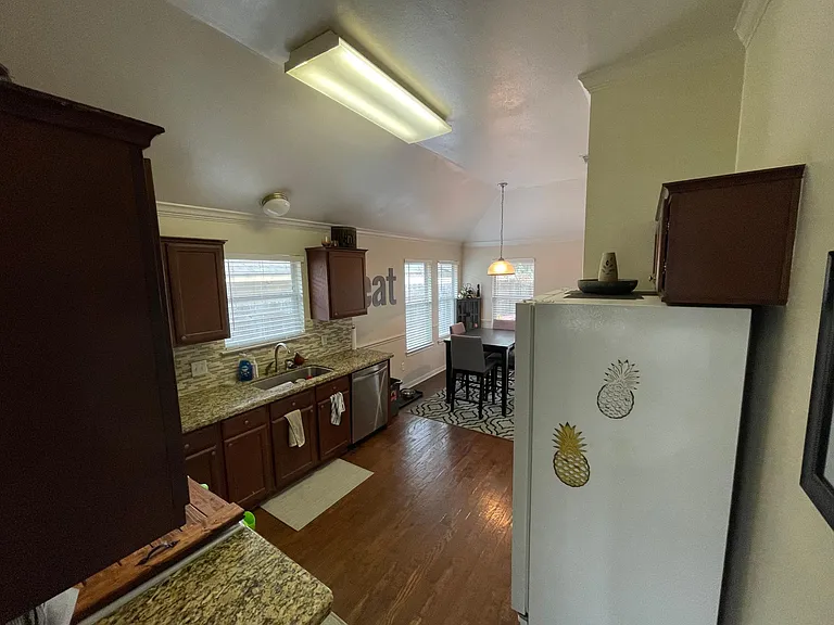 1021 Windmeadows Dr — Photo 23