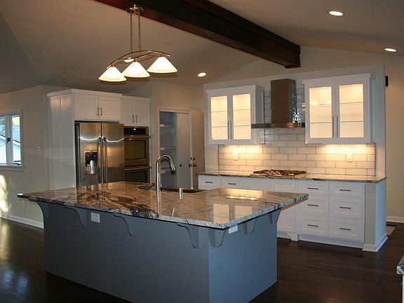 5th image of 3351 Nantucket Dr