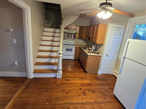 2376 N Delaware Dr, Mount Bethel, PA 18343