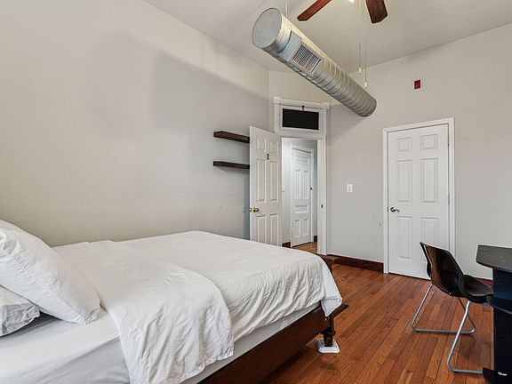 4th image of 3416 Spring Garden St #B7