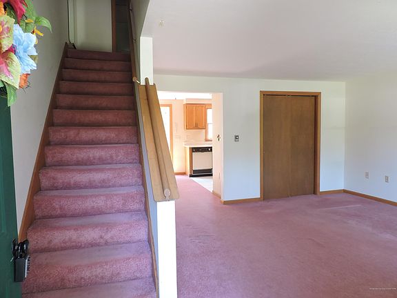 4th image of 9 Brookwest Ln #9
