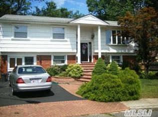 435 Bee Gee Ct, West Hempstead, NY 11552