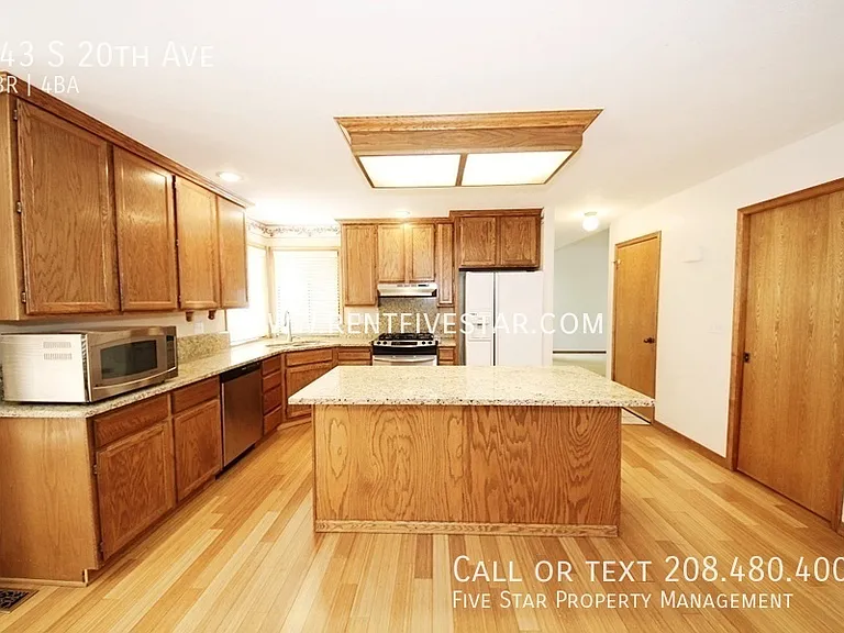 243 S 20th Ave — Photo 4