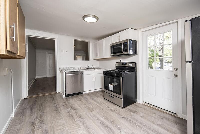 1st image of 1130 1st St