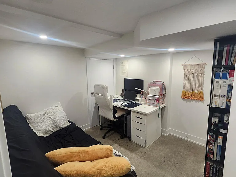 967 Dovercourt Rd #BASEMENT — Photo 6