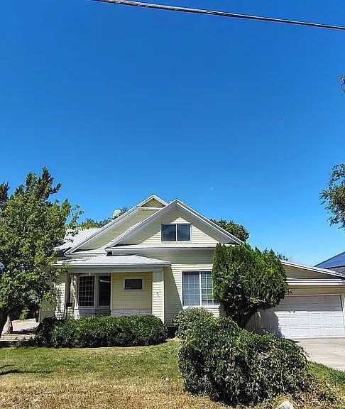 646 South Coleman Street — Photo 1