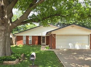 302 S Saddle Rd, Enid, OK 73703