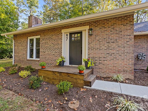 5th image of 97 Wilkie Way