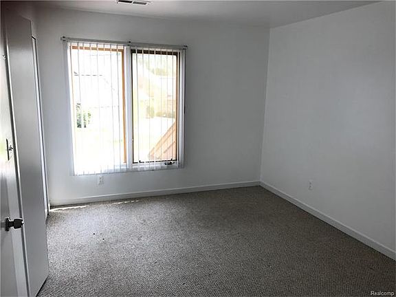 3rd image of 6602 Westbrooke Ct