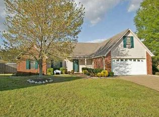 7462 Hunter Trail Cv, Memphis, TN 38125
