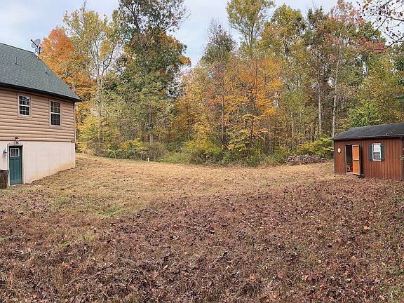4th image of 572 Nealman Rd