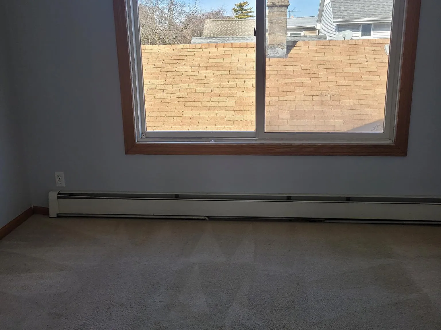 4225 N Melvina Ave — Photo 3