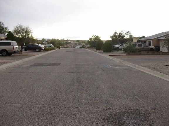 Exterior Neighborhood (street photo)