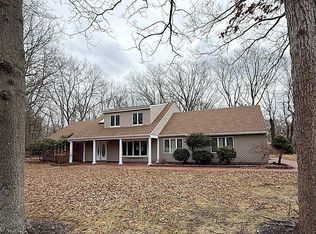 1 Domino Way, Mount Sinai, NY 11766