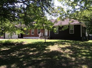 111 W Heritage Dr, Raymore, MO 64083