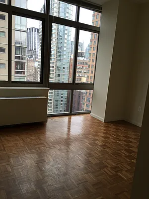 Rented by Chelsea Tower | media 6