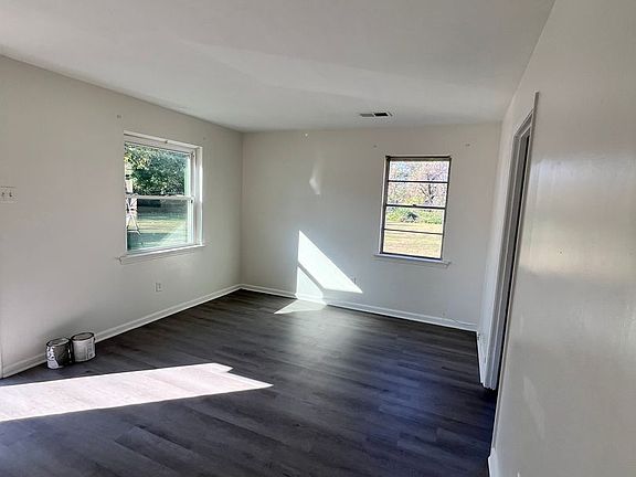 5th image of 7995 Martha St
