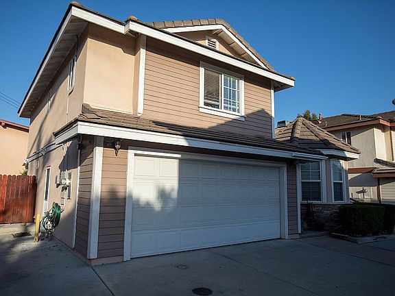 4th image of 349 E Rossellen Pl