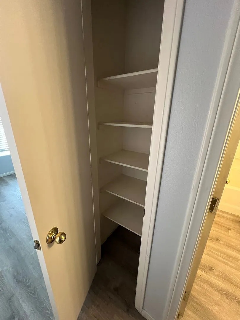Beautiful 3-Bedroom, 3-Bath Home Move-In Ready — Photo 4