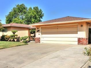 983 Briarcrest Way, Sacramento, CA 95831