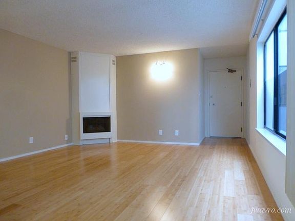3rd image of 1710 19th Ave #6