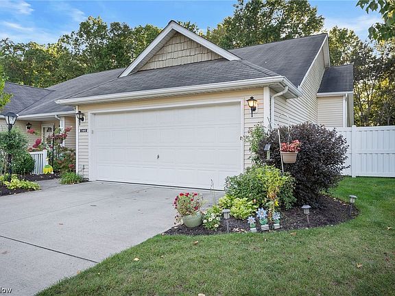4th image of 7492 Willow Woods Dr #8B
